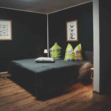 Uebernacht Penzion 3*